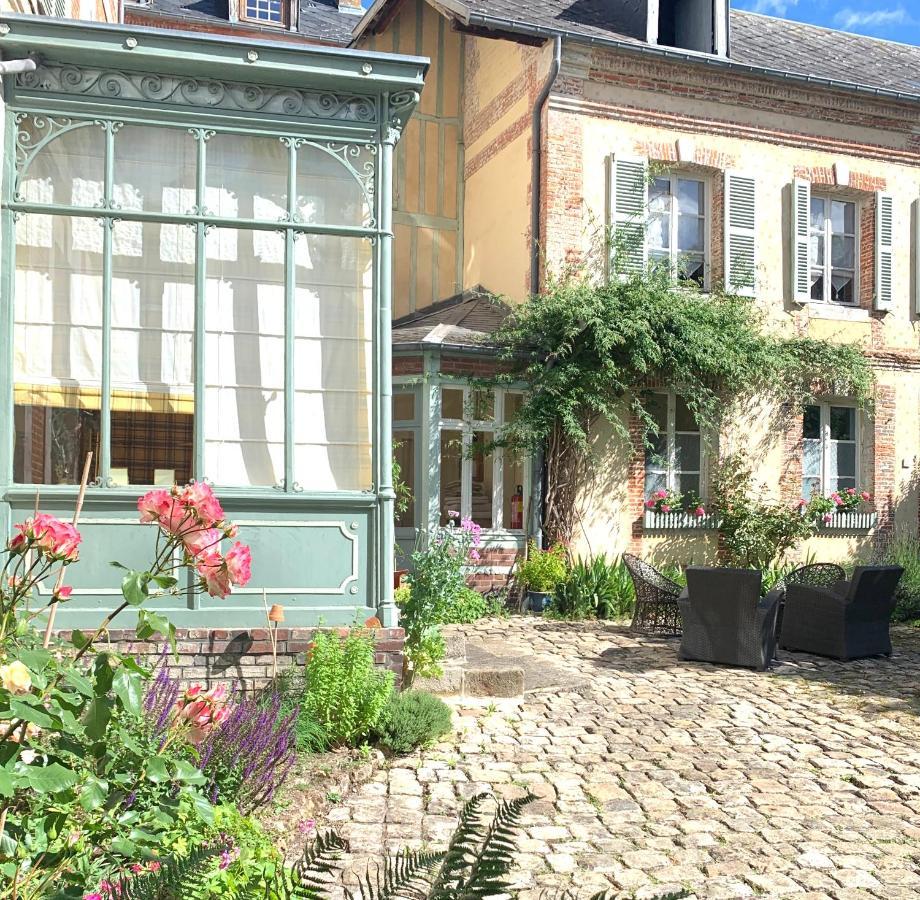 Maison Leontine Bed and Breakfast Bernay  Buitenkant foto